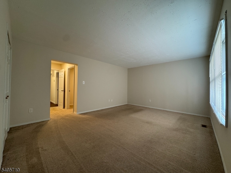 Heritage Lakes at the Quarr - Residential Lease