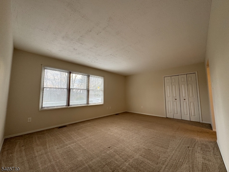 Heritage Lakes at the Quarr - Residential Lease