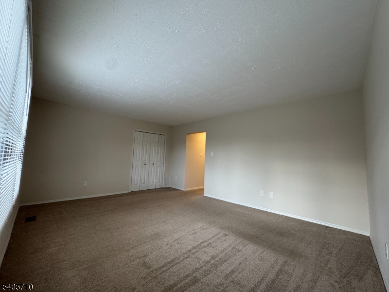 Heritage Lakes at the Quarr - Residential Lease