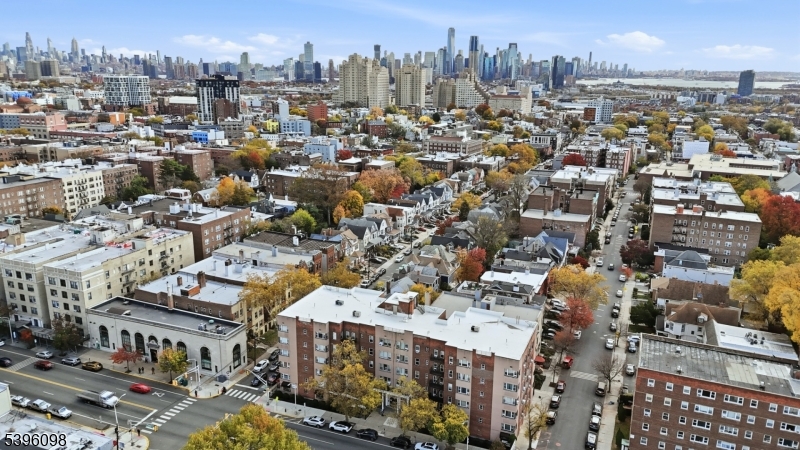 Kennedy Blvd Condos - Residential Lease