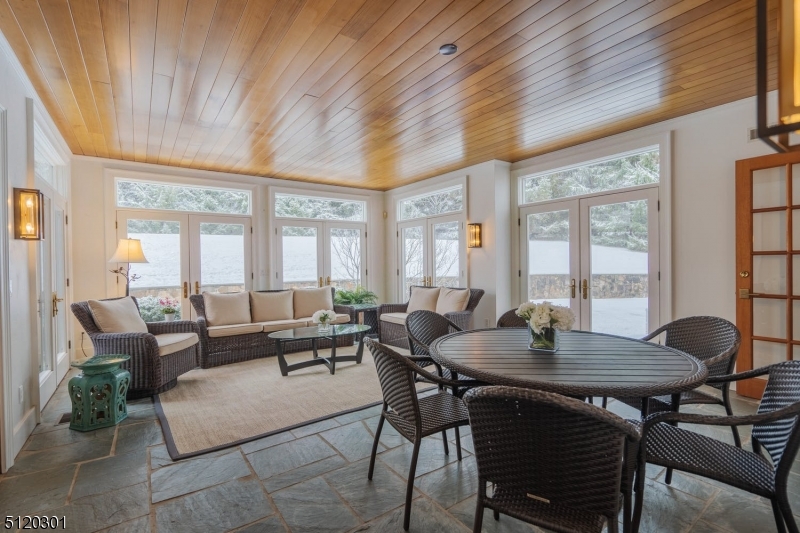 New Vernon - Residential