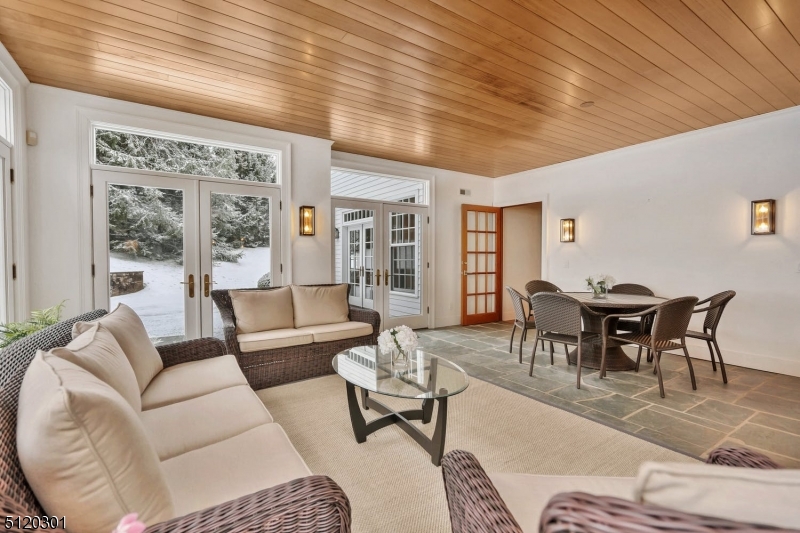 New Vernon - Residential