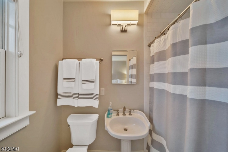 New Vernon - Residential