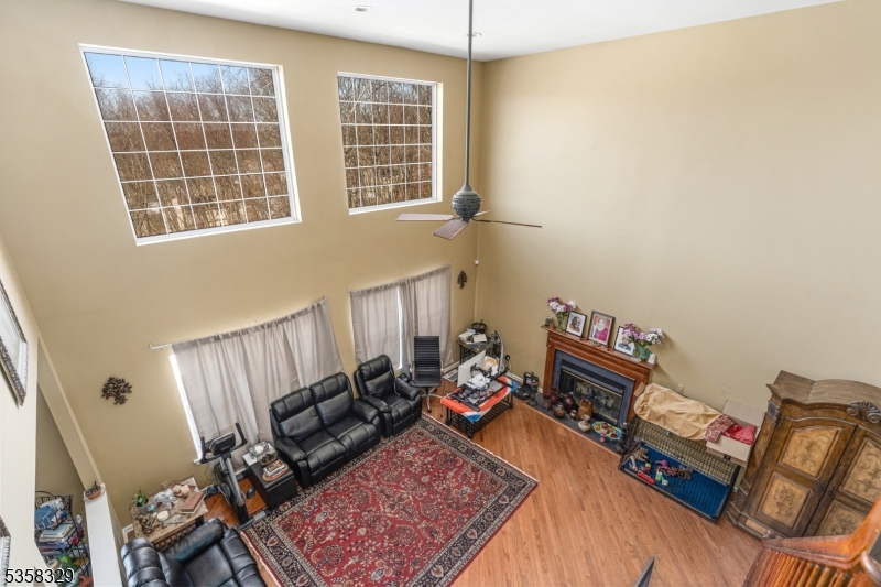 692 Skyline Dr