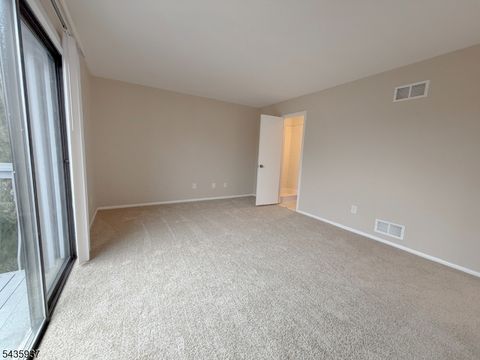 58 Kensington Ct Unit 58, Washington Twp., NJ 07840 - #: 4031084