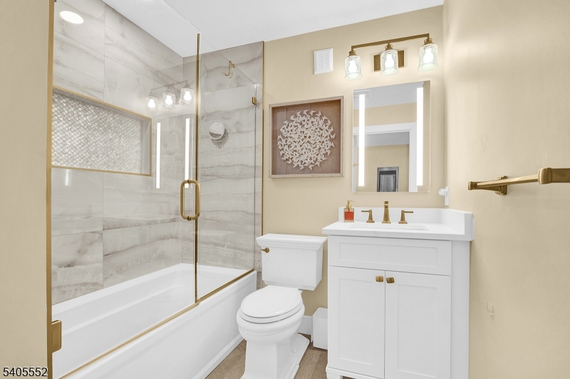 Sutton Woods - Residential