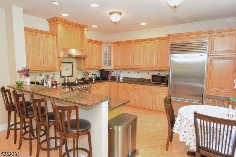 Summit Pointe - Residential