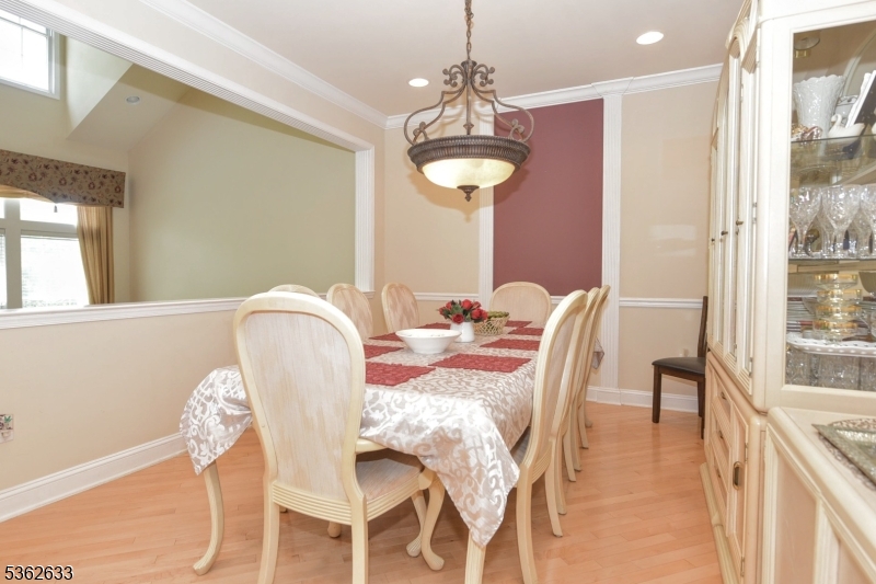 Summit Pointe - Residential