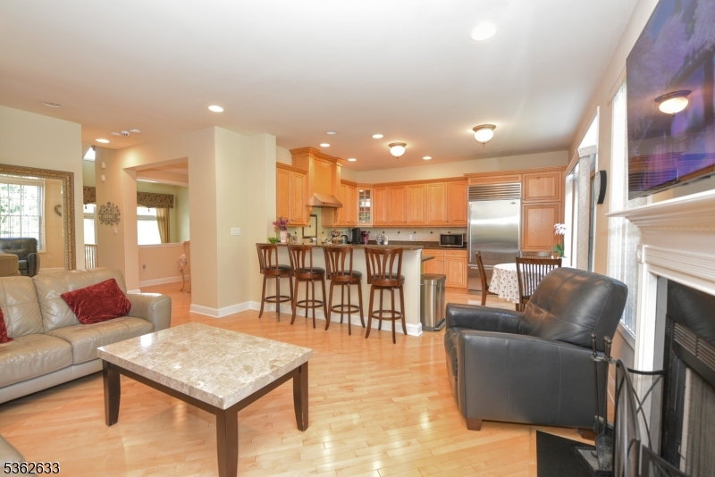 Summit Pointe - Residential