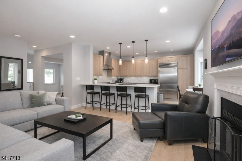 Summit Pointe - Residential