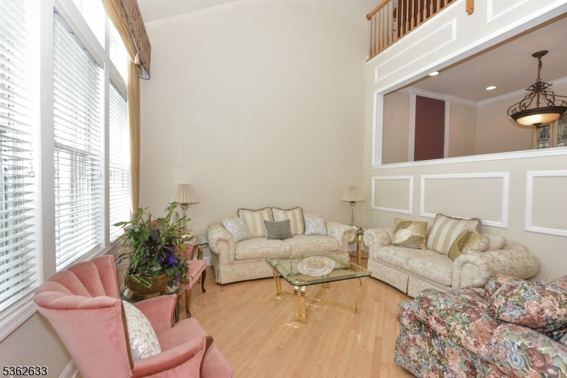 Summit Pointe - Residential