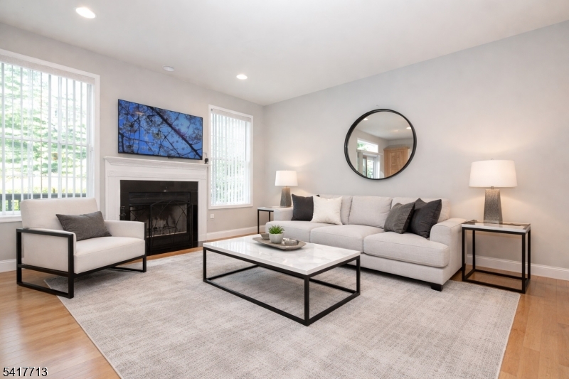 Summit Pointe - Residential