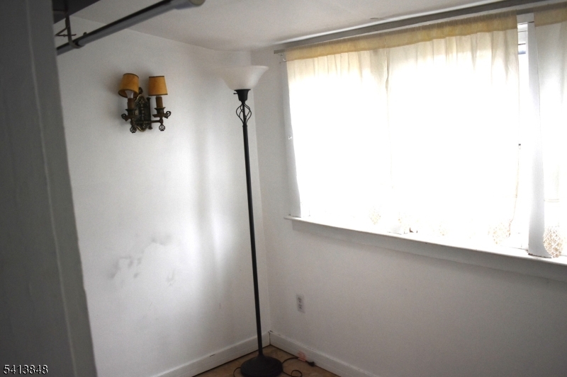 MT TABOR - Residential Lease