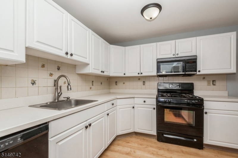 Moore Estate - Residential