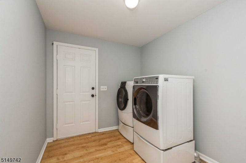 Moore Estate - Residential