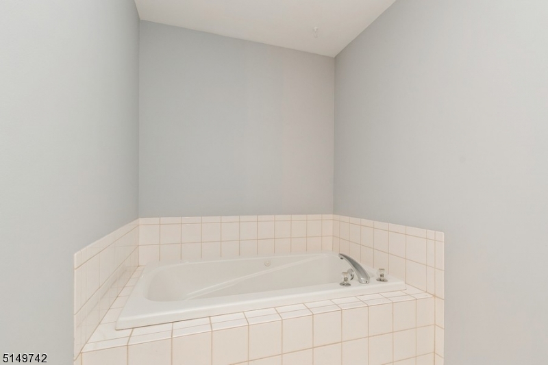 Moore Estate - Residential