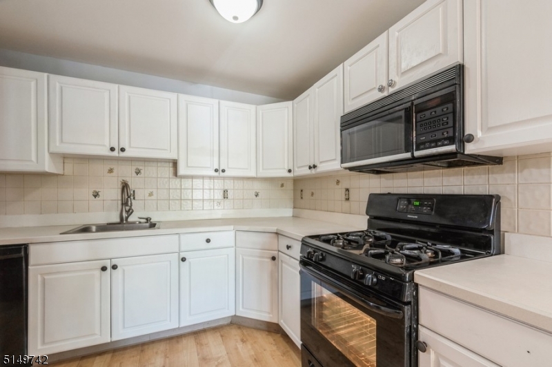 Moore Estate - Residential