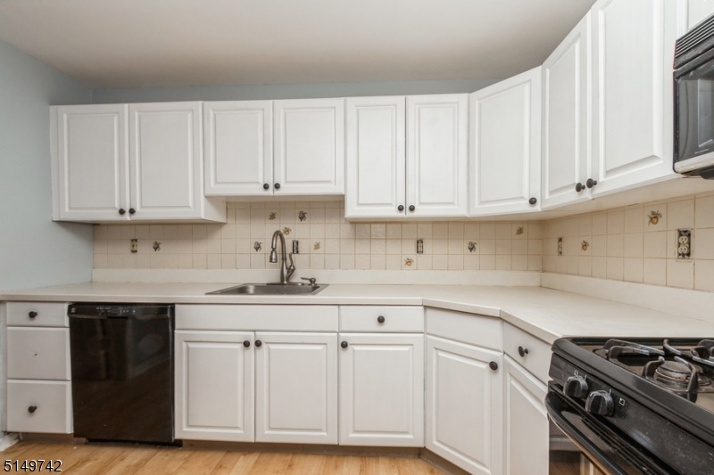 Moore Estate - Residential