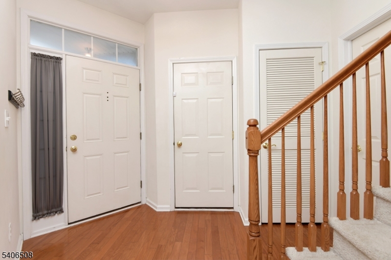 Montgomery Walk - Residential