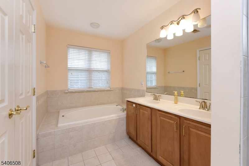 Montgomery Walk - Residential