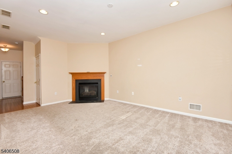 Montgomery Walk - Residential