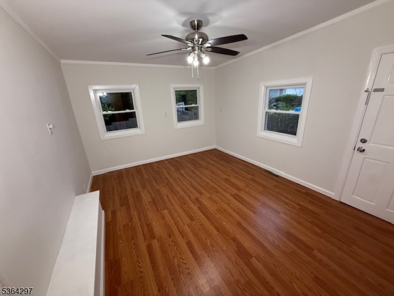 Newton Town, New Jersey 07860, United States, 3 Bedrooms Bedrooms, ,2 BathroomsBathrooms,Residential,Coming Soon,149143