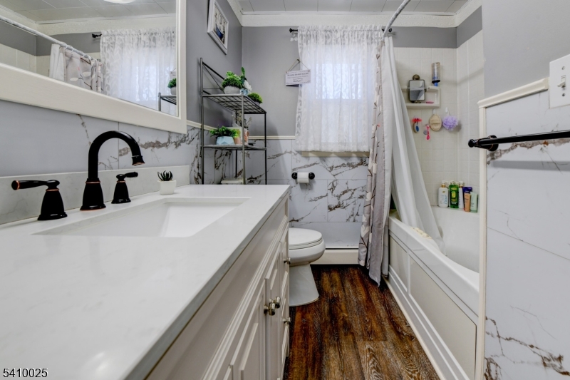 Elba Point - Residential