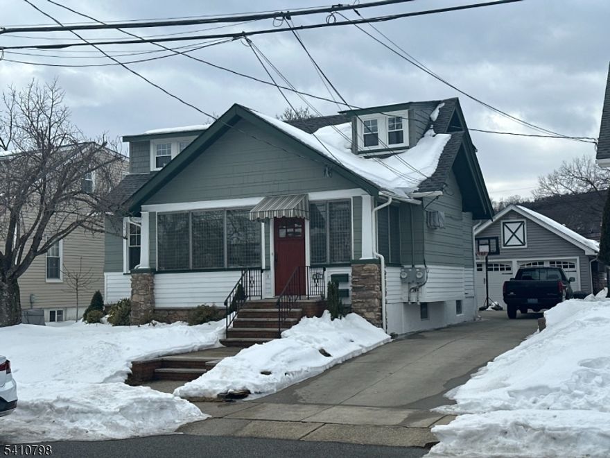 Beautifully renovated and spacious one bedroom apartment in quiet, residential neighborhood.  Close to shops, parks and NYC transportation.  This second floor apartment features a recently renovated kitchen with separate eating area, all new windows, large newly painted living room and good size bedroom, also recently painted.  Bright and sunny with plenty of room...you will love living here.