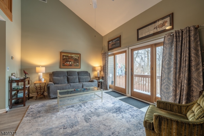 Hampton Commons - Residential