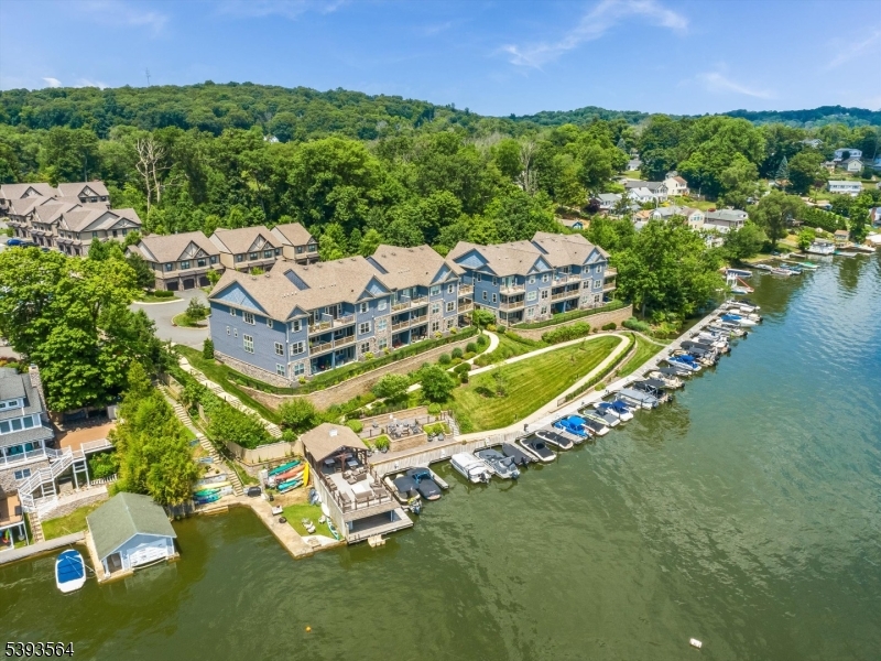 Mariners Pointe - Residential Lease