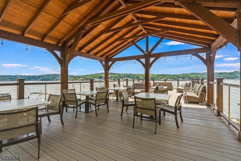 Mariners Pointe - Residential Lease