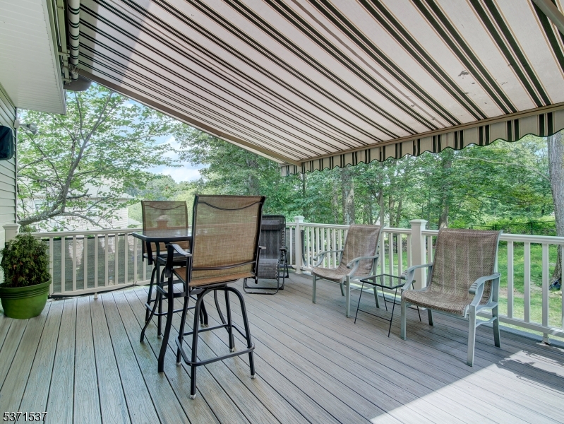 POETS PEAK - Residential