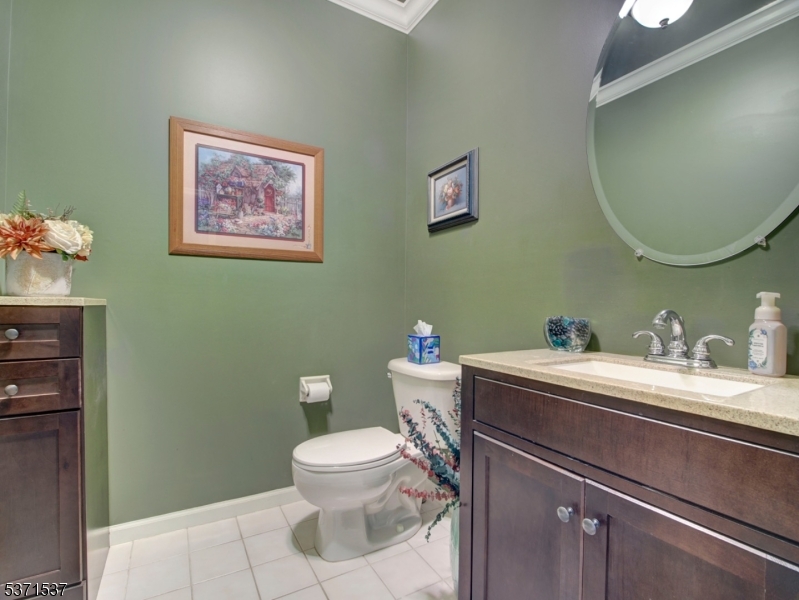 POETS PEAK - Residential