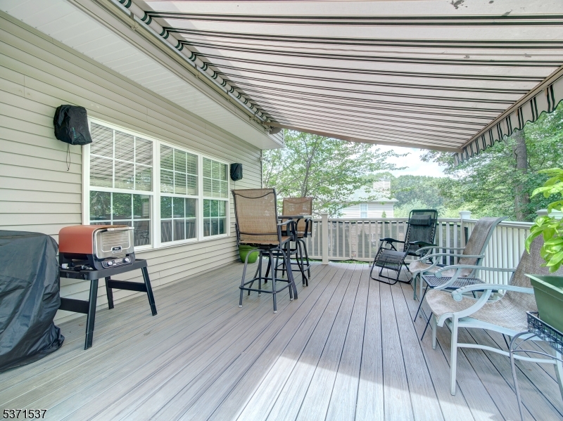 POETS PEAK - Residential