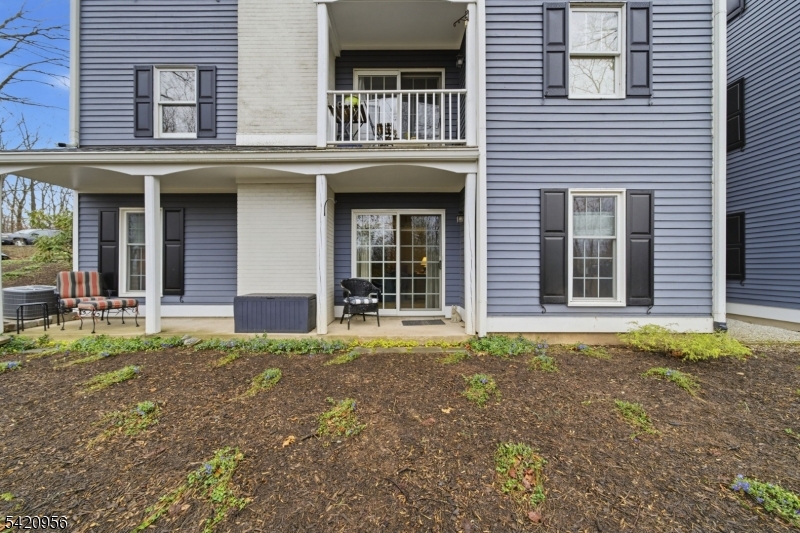 Countryside Manor - Residential