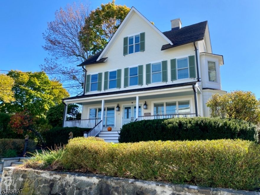 Bright and airy renovated one bedroom, one bath apartment in the heart of downtown Mendham. This spacious three-story walk-up offers cathedral ceilings with an abundance of windows and skylights offering tons of natural light. The bedroom has two double closets and a small walk-in. The kitchen offers a stainless steel refrigerator, dishwasher, microwave and oven/range, granite countertops and pantry. There is an in unit washer and dryer, a recently renovated bathroom and storage closets. The unit provides two parking spaces and an exceptional walk-to-town location.
