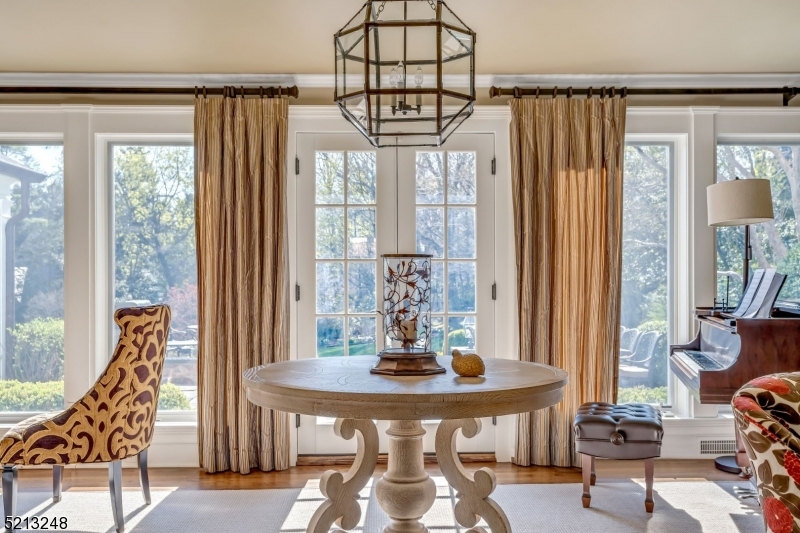 OLD SHORT HILLS - Residential