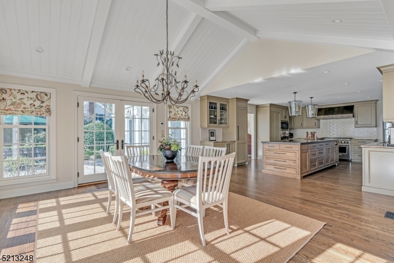 OLD SHORT HILLS - Residential