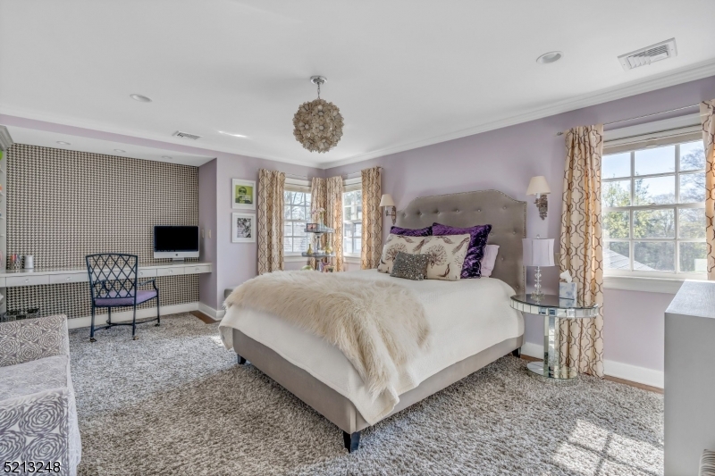 OLD SHORT HILLS - Residential