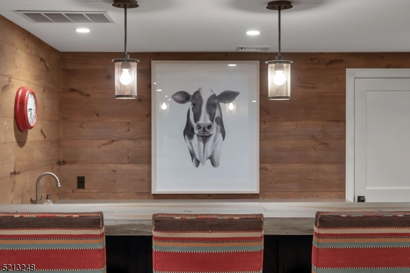 OLD SHORT HILLS - Residential