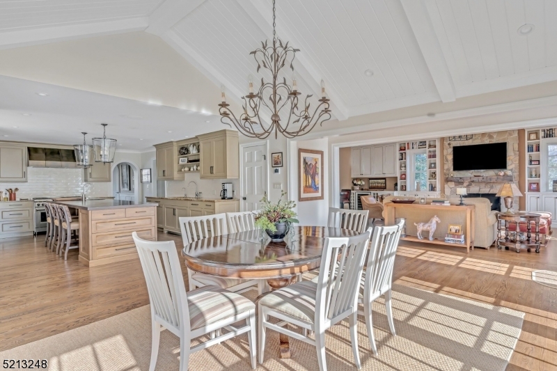 OLD SHORT HILLS - Residential