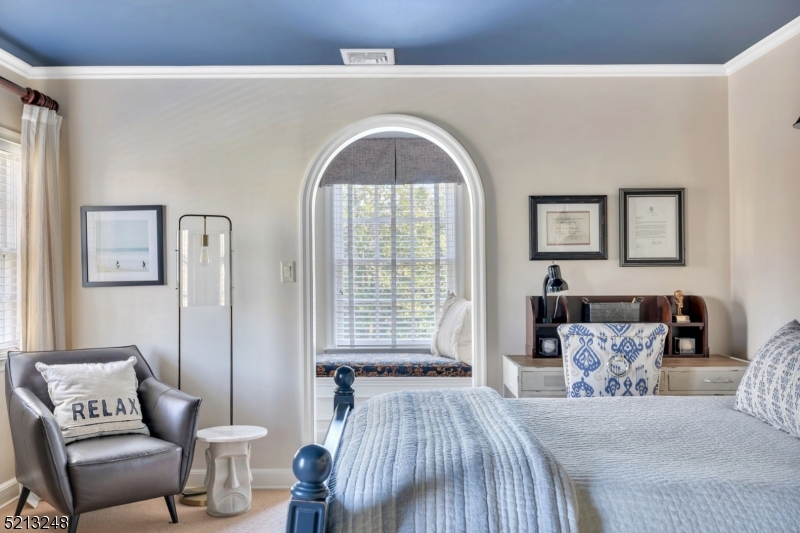 OLD SHORT HILLS - Residential