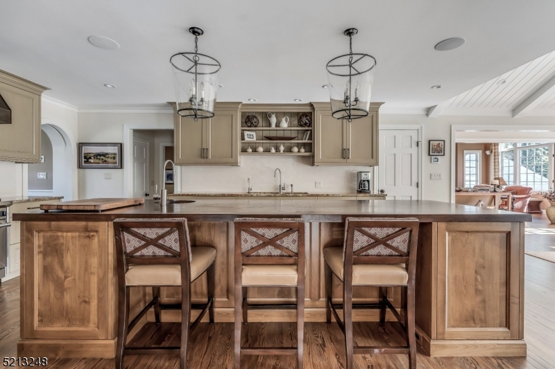 OLD SHORT HILLS - Residential