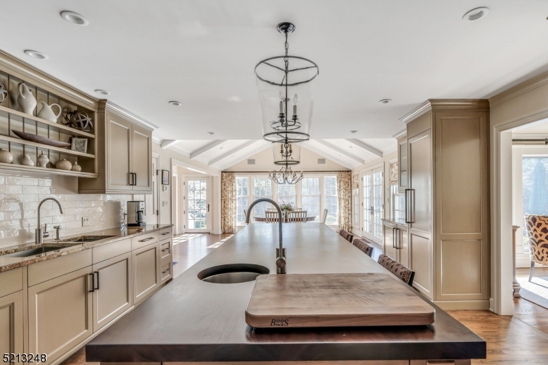 OLD SHORT HILLS - Residential