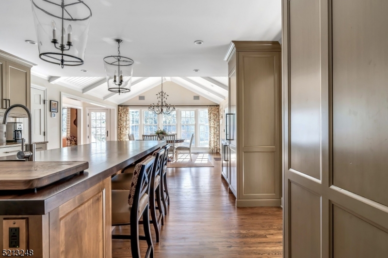 OLD SHORT HILLS - Residential