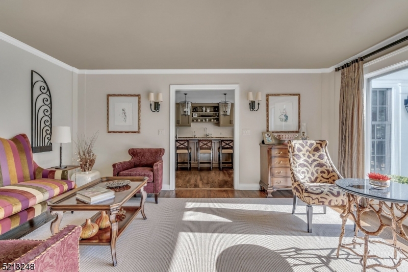 OLD SHORT HILLS - Residential