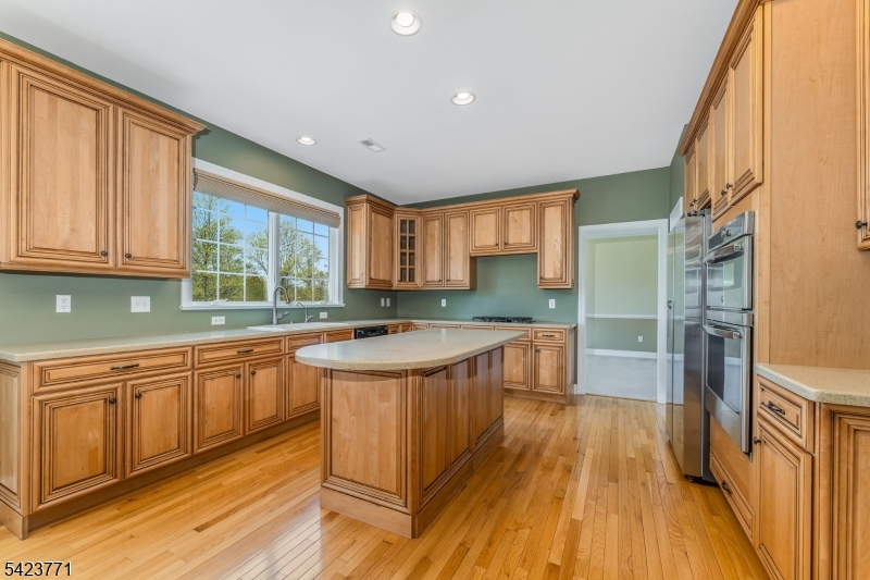 Lookout Pointe - Residential