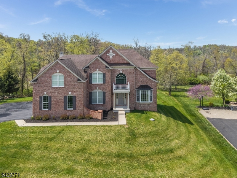 Lookout Pointe - Residential