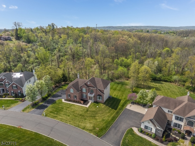 Lookout Pointe - Residential