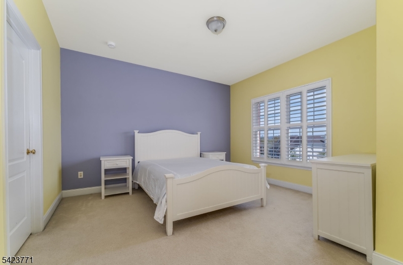 Lookout Pointe - Residential